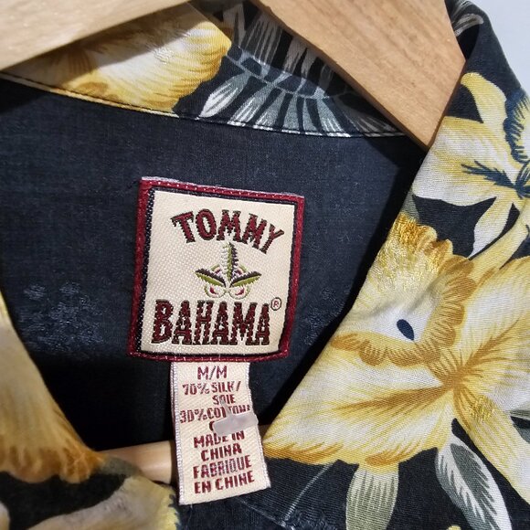 Tommy Bahama floral shirt black with yellow size medium - Picture 4 of 8